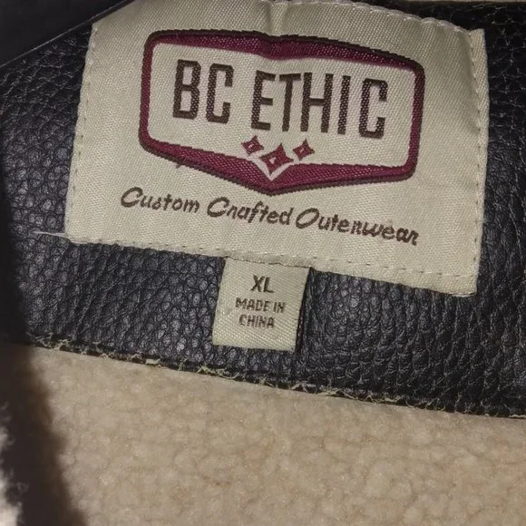 Leather jacket - Picture 5 of 15